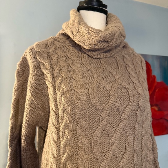 Inis Crafts Beige Cable Knit 100% Merino Wool Cowl Neck Sweater  Women's M - Picture 2 of 7